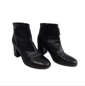 Kork-Ease DECOLA Leather Ankle Boots in Matte Black